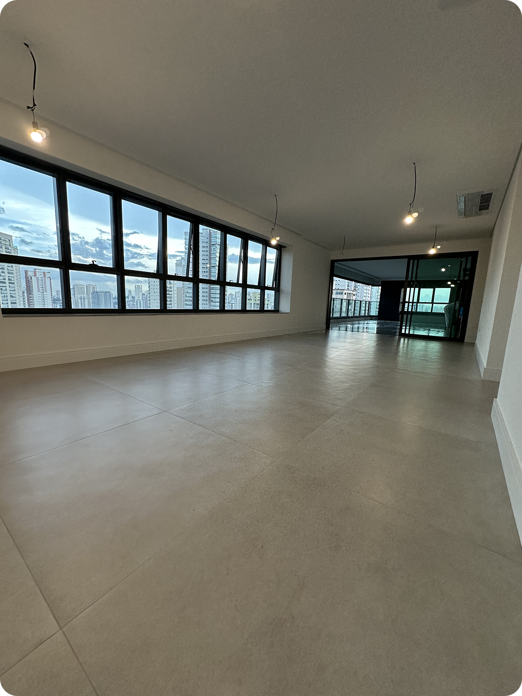 7144EDE3-52D0-4938-8B38-41FAA6F62018